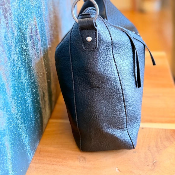 Montana West hobo bag in black - Picture 4 of 15